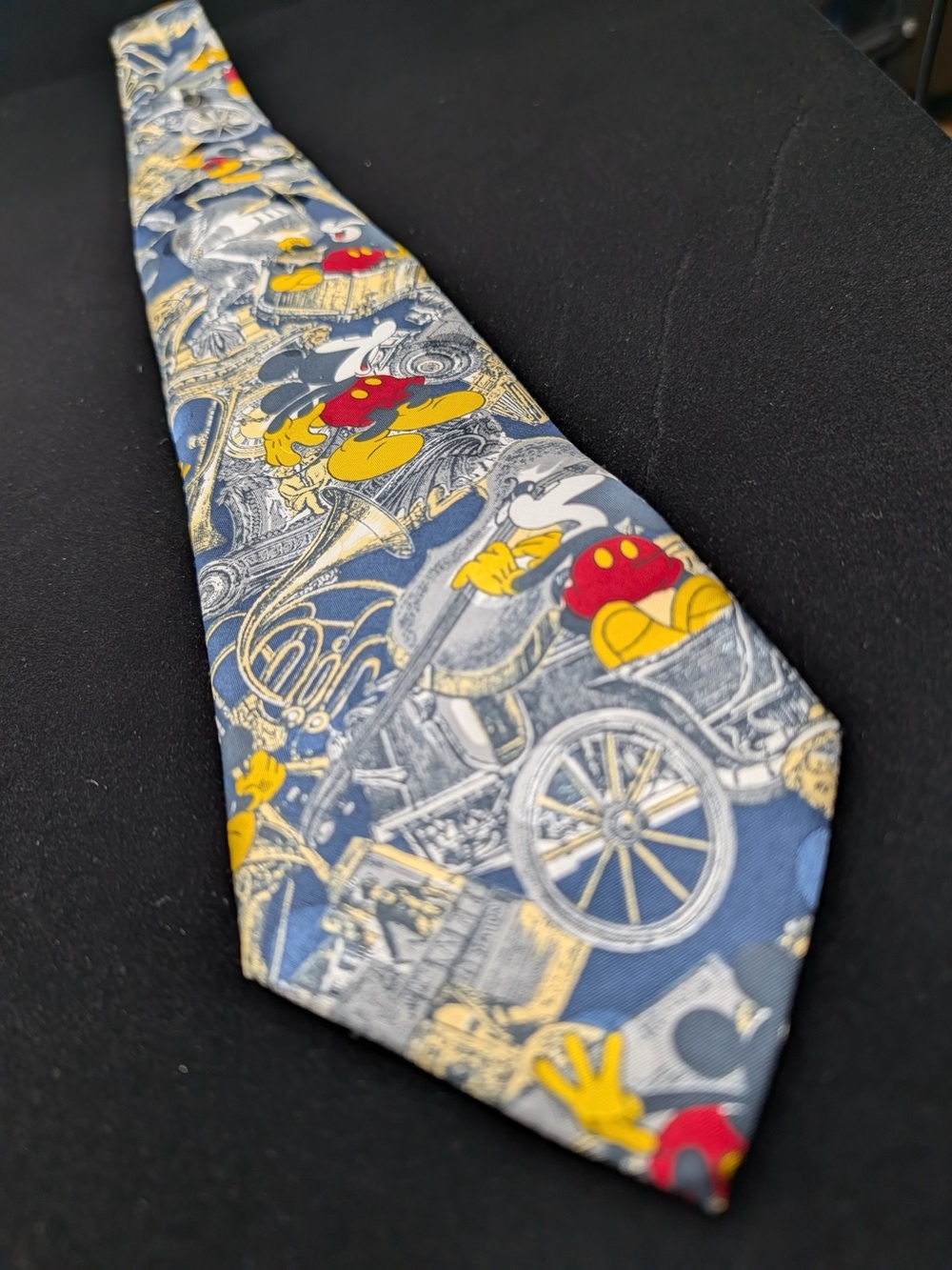 Classic Disney Blue Mickey Mouse Print Men’s Tie